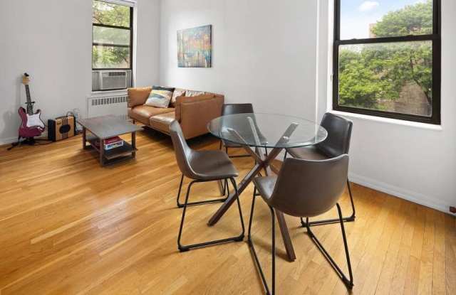 28 Perry Street - 28 Perry Street, New York City, NY 10014