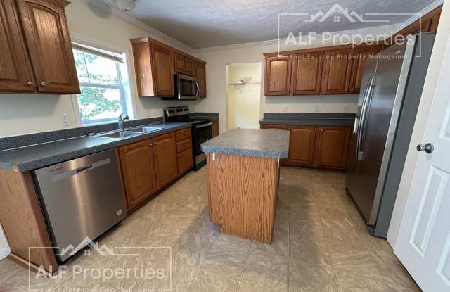 Charming  Secluded 3-Bedroom 2 Bathroom Home on a Spacious Lot – 125 Hunter Road, Henderson, NC photos photos