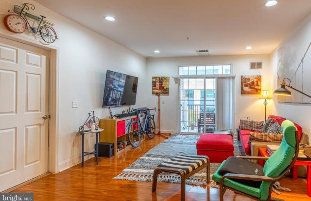 200 W ELM Street photos photos