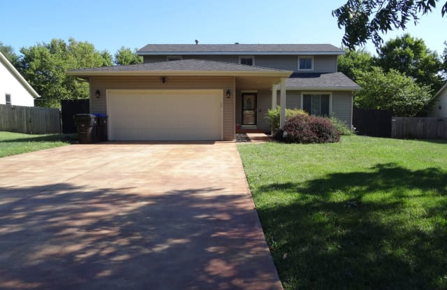 4020 SW Sena Dr. - 4020 Southwest Sena Drive, Topeka, KS 66604