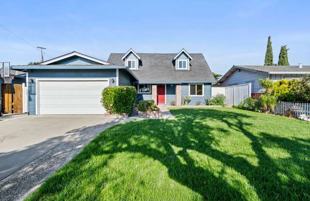 FABULOUS Modern Remodel with PRIVATE POOL - 4 Bed/2 Bath Home in Berryessa Neighborhood - 2178 Corktree Lane, San Jose, CA 95132