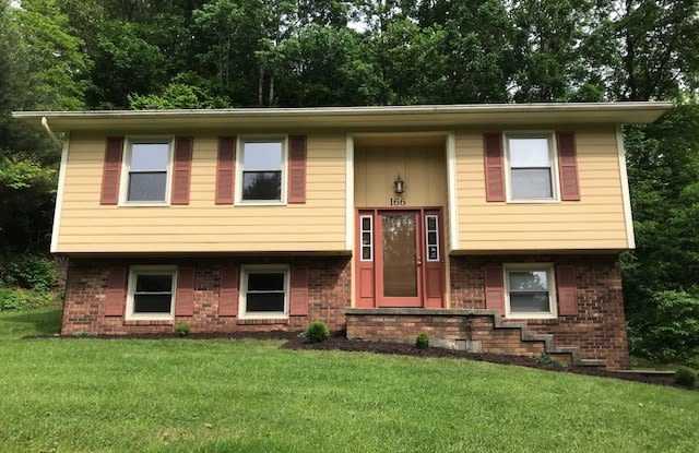 Student-friendly Split Level Home Located off Brown's Chapel Road - 166 Rocky Mountain Lane, Watauga County, NC 28607
