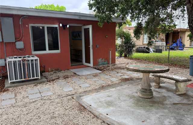 2021 Wilmington St photos photos