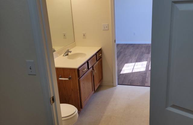 3400 Zinnia Dr Gallery 2