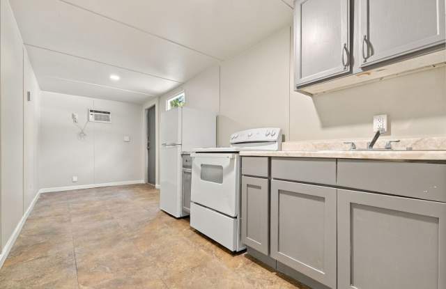 Modern. Unique. Completely Renovated One Bedroom Gallery 3