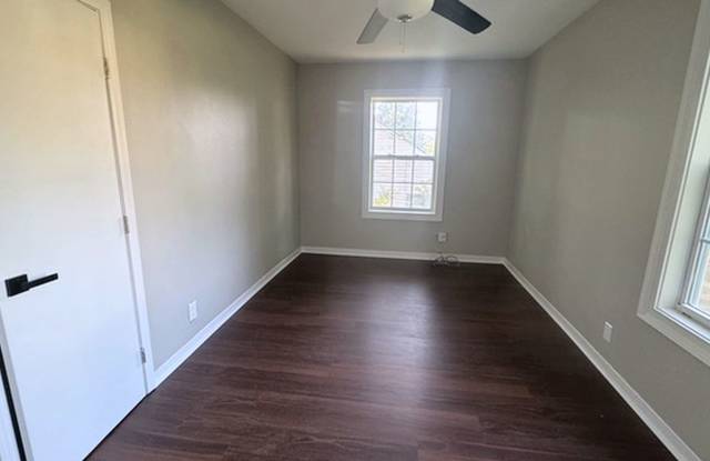 4 bed 2 bath in Decatur! Gallery 4