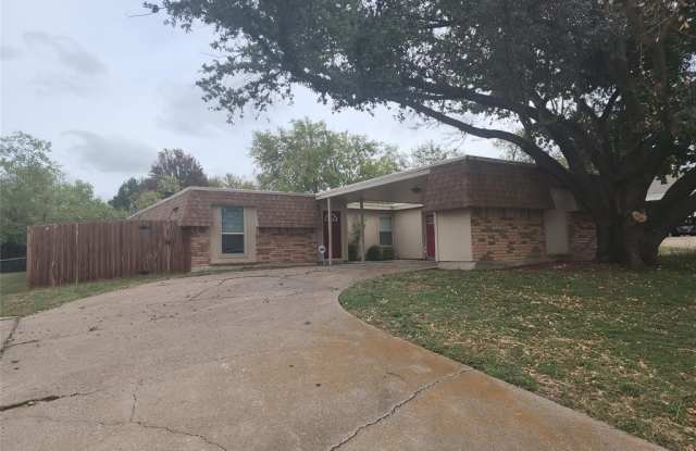 6801 Trail Lake Drive - 6801 Trail Lake Drive, Fort Worth, TX 76133