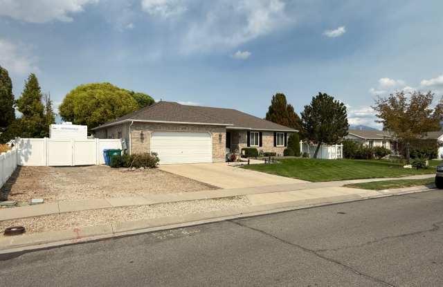 Beautiful home for rent! - 3448 Jameson Avenue, Riverton, UT 84065