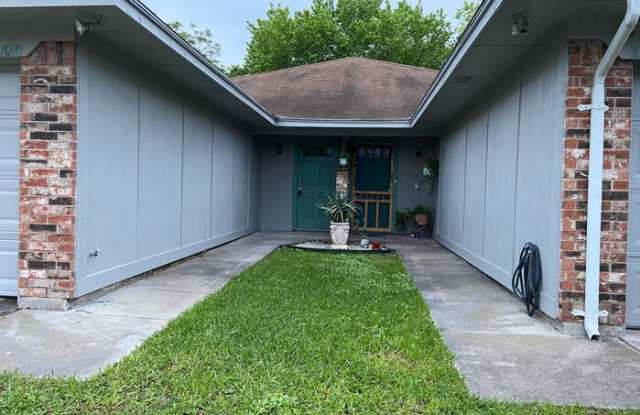 1010 Vera Court Gallery 4