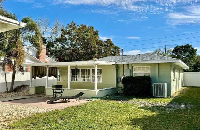 185 22ND Avenue N Gallery 2