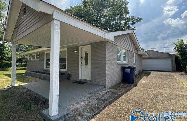 2810 Hillsboro Road SW Gallery 4