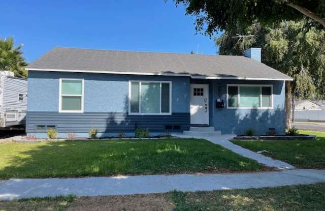 Remodeled 3 bedroom in Bixby Highlands - 4300 Walnut Avenue, Long Beach, CA 90807