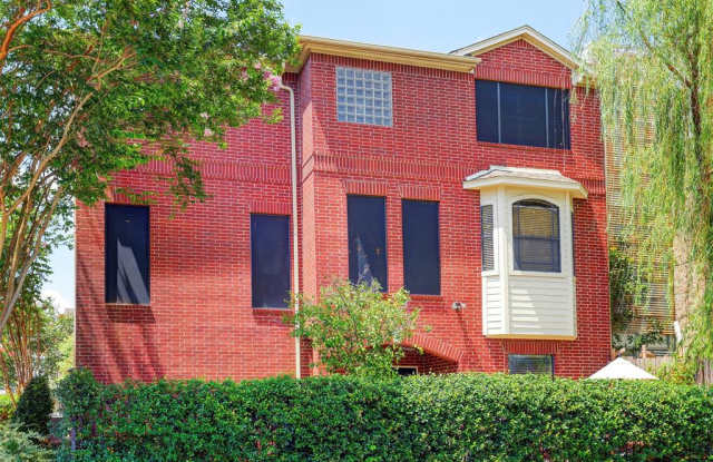 4123 Mcduffie Street Gallery 2