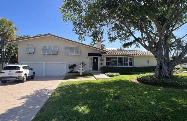 2500 NE 26 Avenue photos photos