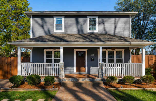 2511 Yadkin Ave photos photos