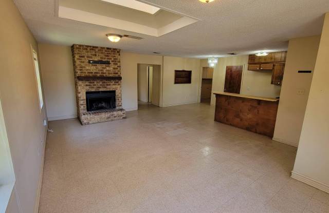 3136 Seminole Drive Gallery 3