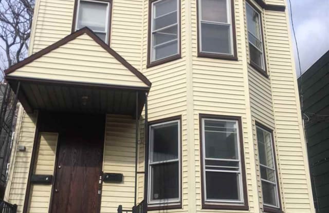 290 GRANT AVE - 290 Grant Ave, Jersey City, NJ 07305