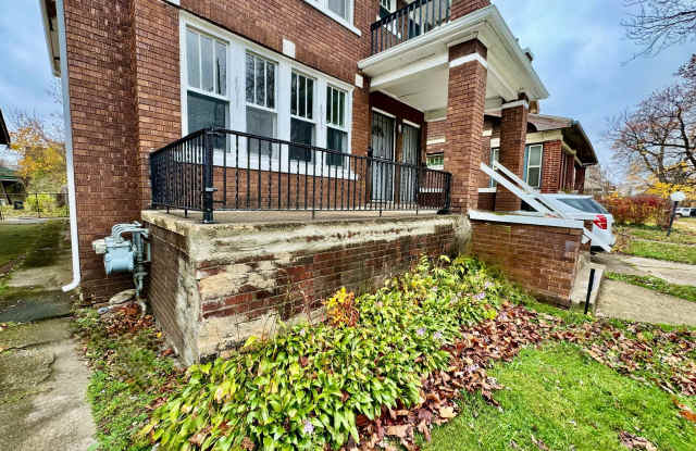 4011 Beniteau Street photos photos