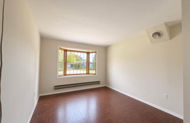 2712 FILBERT Lane Gallery 4