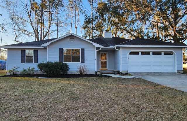 Charming 3-Bedroom Home with Spacious Layout and Sunroom in Valdosta, GA - 3824 Honeysuckle Drive, Lowndes County, GA 31605