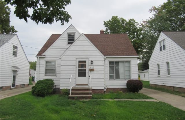 1807 East 294th St - 1807 East 294th Street, Wickliffe, OH 44092