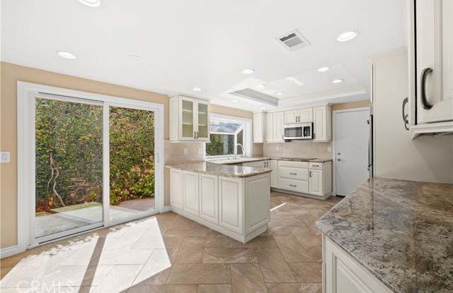 6871 Auburn Drive Gallery 3