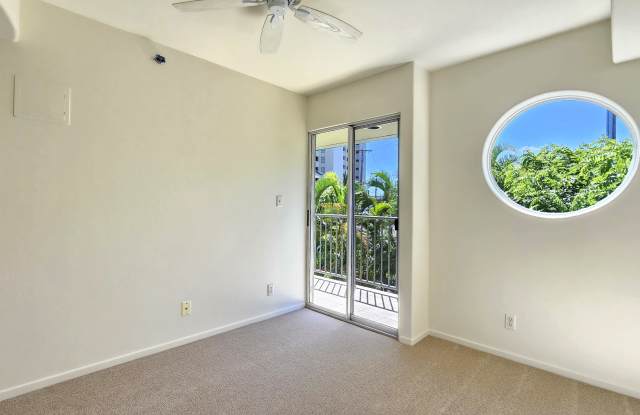 949 Prospect St #311 - 311 Gallery 1