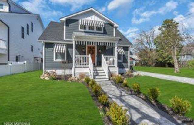 111 Sanborn Avenue Gallery 2