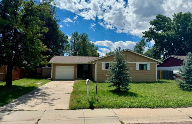 Adorable Rancher in Security-Widefield photos photos