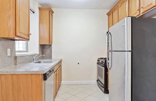 4115 45th St Apt 3D photos photos