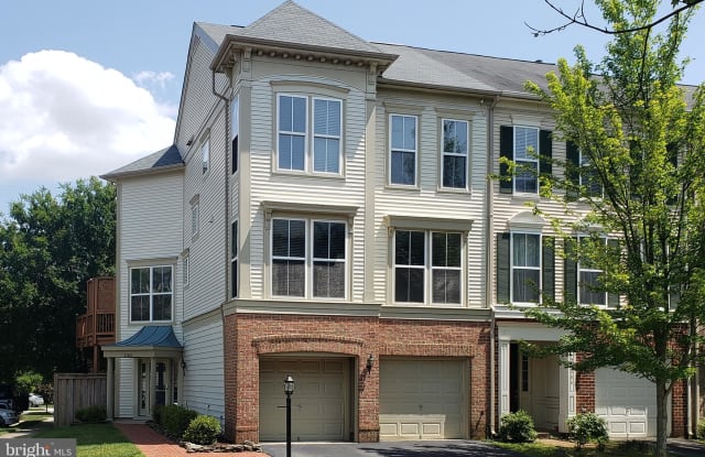 21404 FALLING ROCK TERRACE - 21404 Falling Rock Terrace, Broadlands, VA 20148