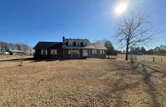 Greenback 37742 - 3 bedroom, 3.5 bath home with bonus room/possible 4th bedroom - Call Terri Kerr 865-274-8255 photos photos