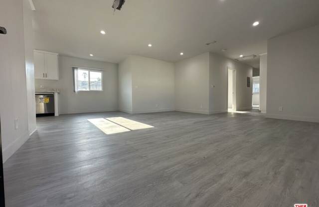 1145 S Holt Ave photos photos