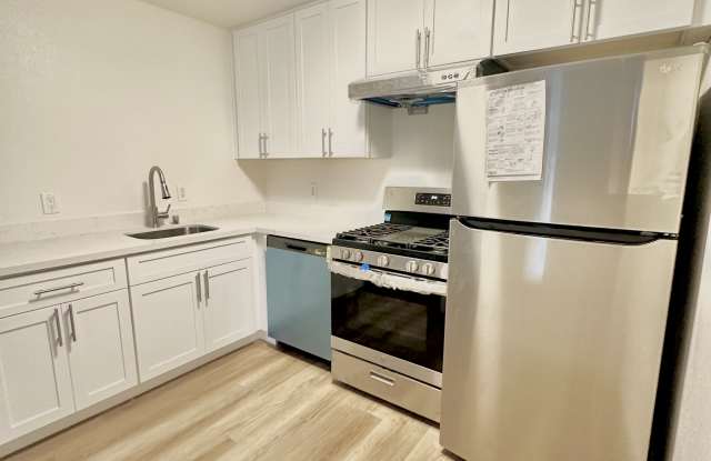4215 Lincoln Ave photos photos