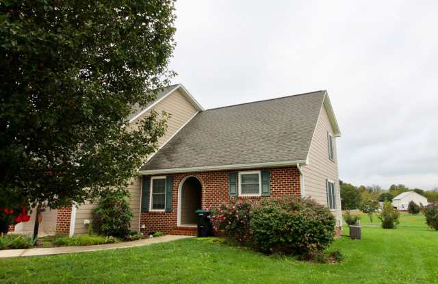 Discover Your Perfect Home in Bridgewater! - 120 Hollen Mill CT. photos photos