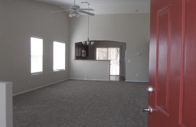 926 S 241ST Lane Gallery 2