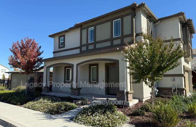 4364 White Ash Ln Gallery 3