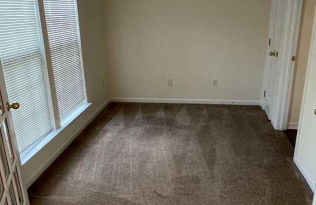 12003 Duke Lancaster Drive Gallery 3