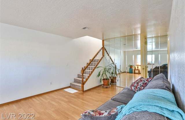 1839 Mimosa Court Gallery 4