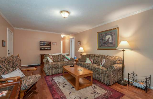128 Wooden Bridge Road Gallery 4