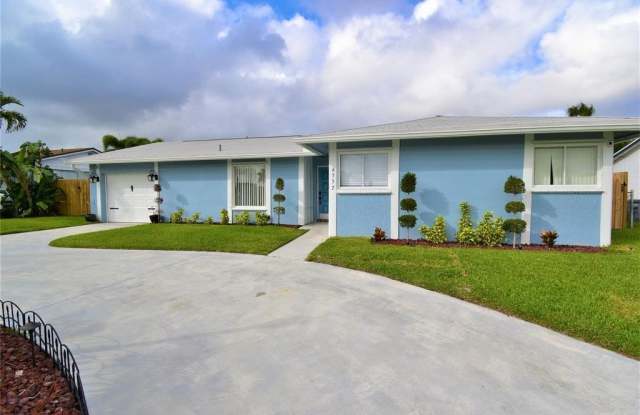 6557 Country Wood Way photos photos