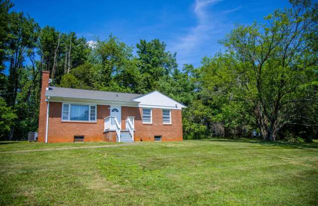 Spacious 3 Bedroom Near the Airport photos photos