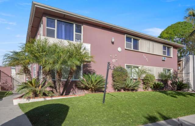 3907 Roxanne Ave photos photos