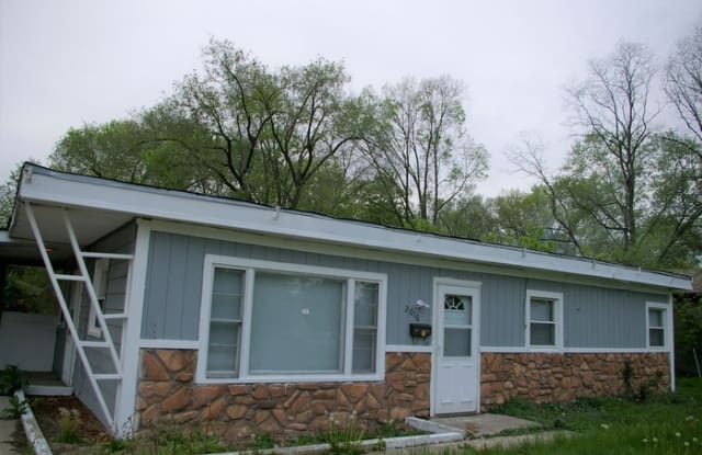 2016 North Berwick Avenue - 2016 North Berwick Avenue, Indianapolis, IN 46222