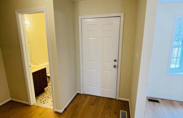 9070 REYNOLDS PLACE Gallery 3