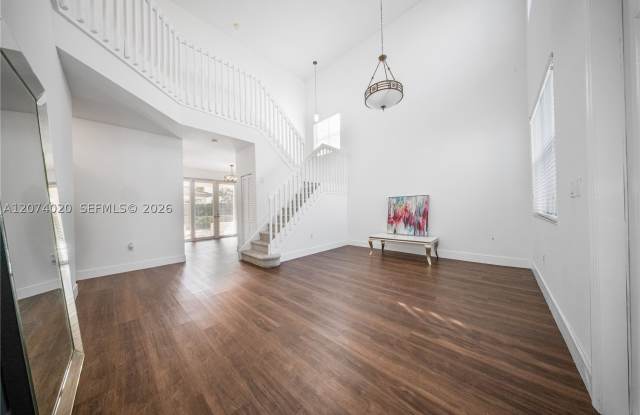 13868 SW 38th Ter Gallery 3