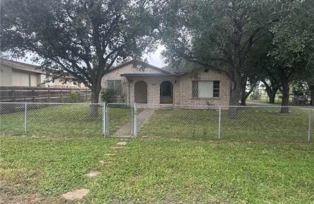 1401 E Henrietta Avenue photos photos