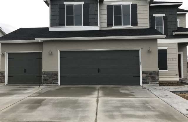 4-Bedroom, 2.5-Bath Home with a 3-Car Garage and a Fully Fenced Backyard with No Rear Neighbors. photos photos