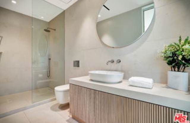 6687 Colgate Avenue photos photos