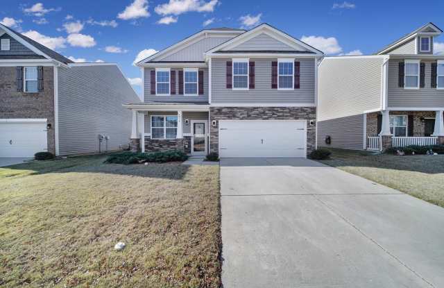 Beautiful 4 Bed 2 and a Half Bath Home in Charlotte! - 4918 Traynor Road, Mecklenburg County, NC 28216